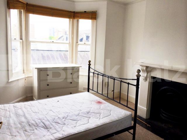 			New Instrction, 4 Bedroom, 1 bath, 1 reception Apartment			 Warriner Gardens, Battersea Park